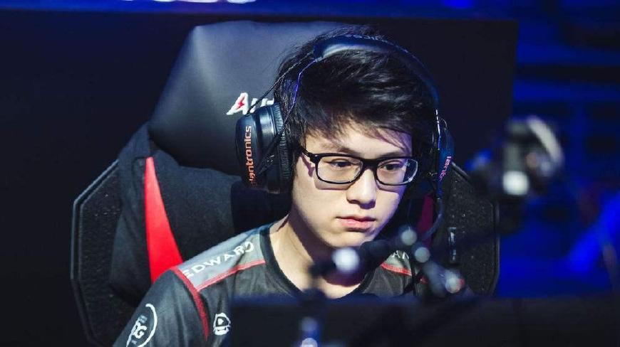 逆境中展现 逆境中展现